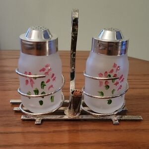 Decorative Glass Salt and Pepper Shaker Set with Stand